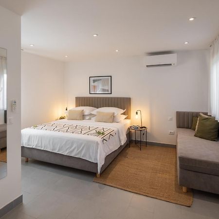 Waterman Beach Village Supetar Exterior photo