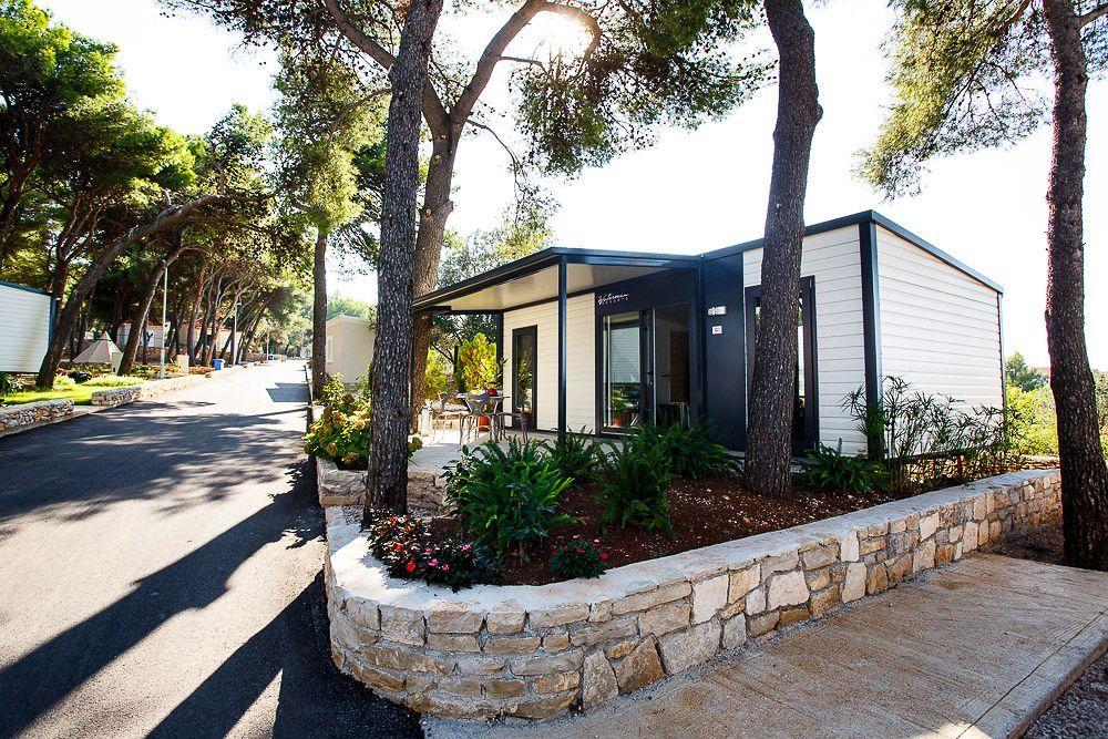 Waterman Beach Village Supetar Exterior photo